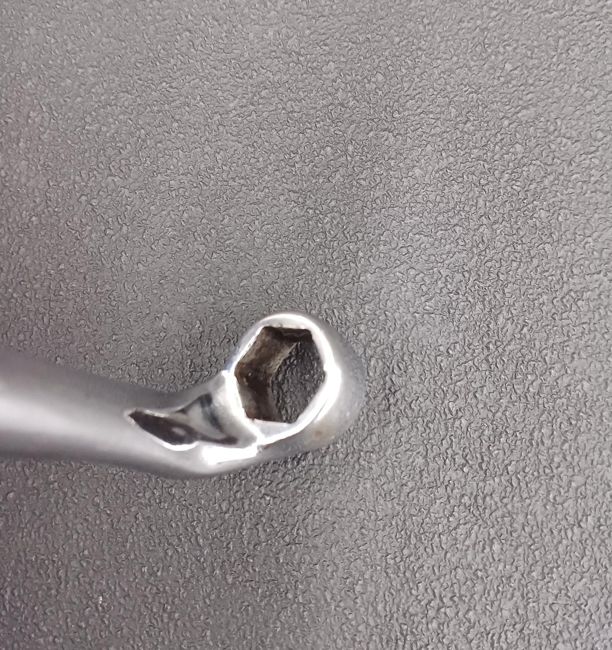 キズ、汚れ等あります。