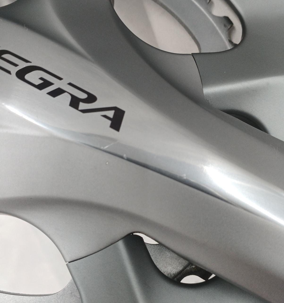 キズあります。