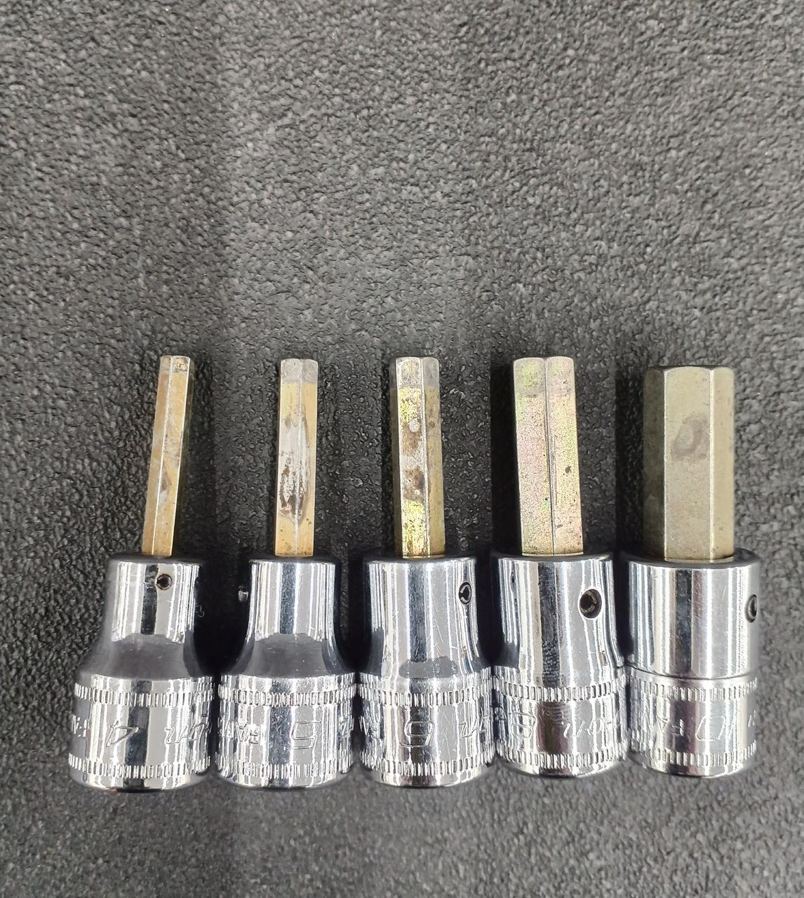 汚れ、変色などあります。