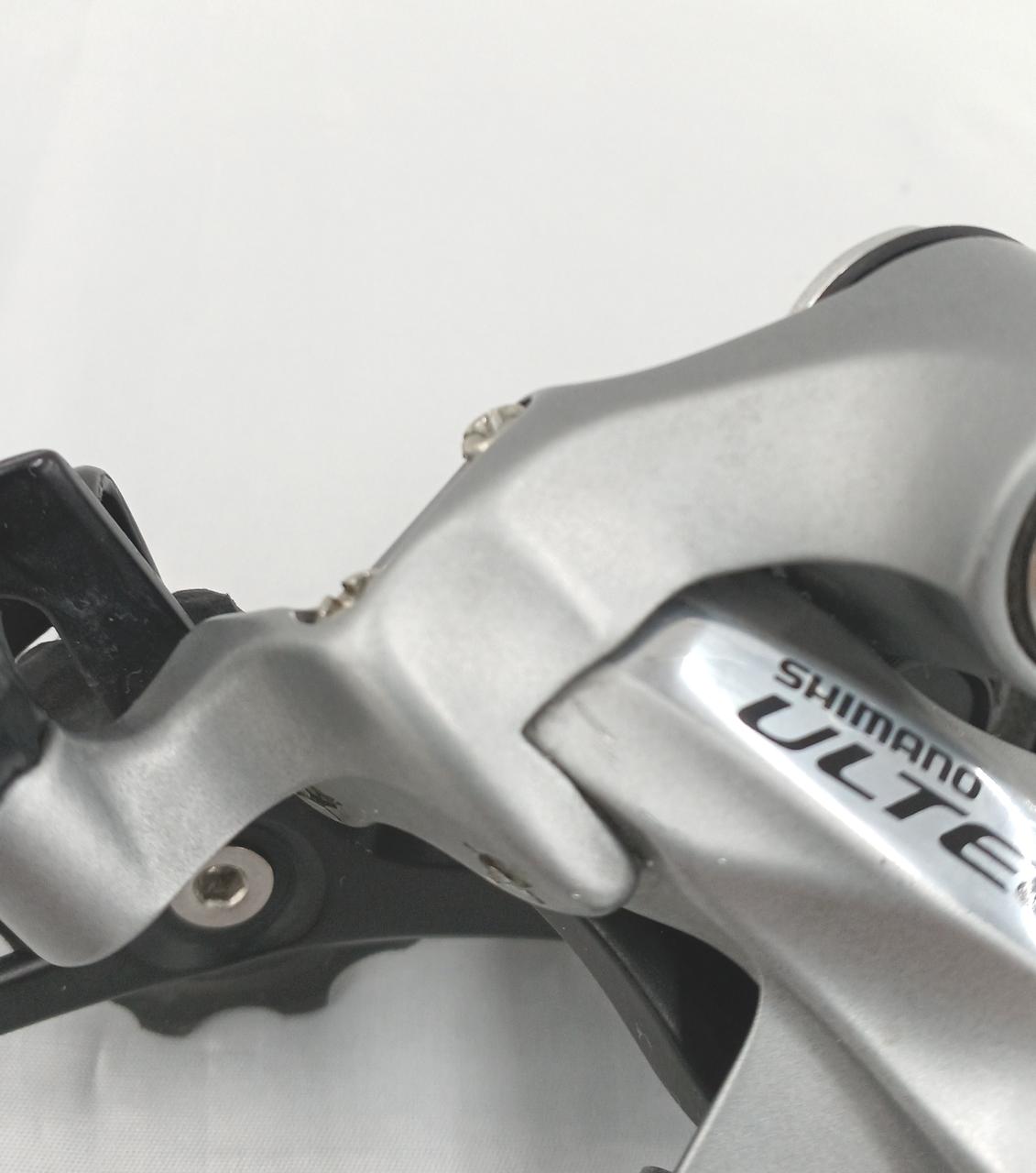 キズ、汚れ等あります。