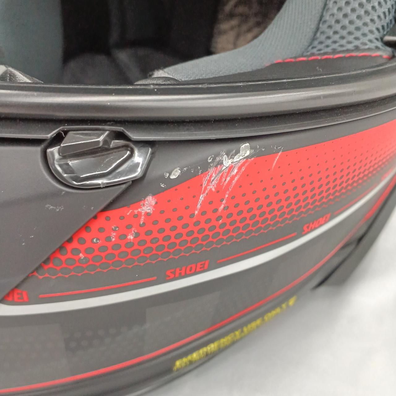 キズ、汚れ等あります。