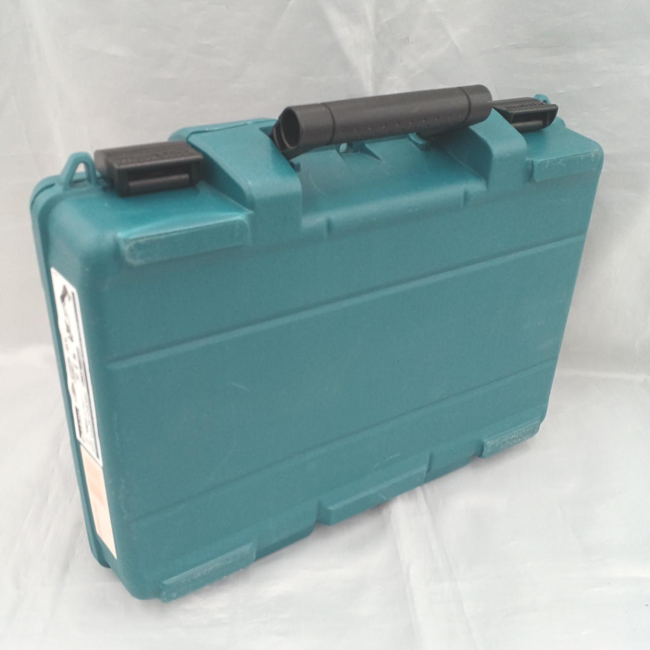 キズ、汚れ等あります。