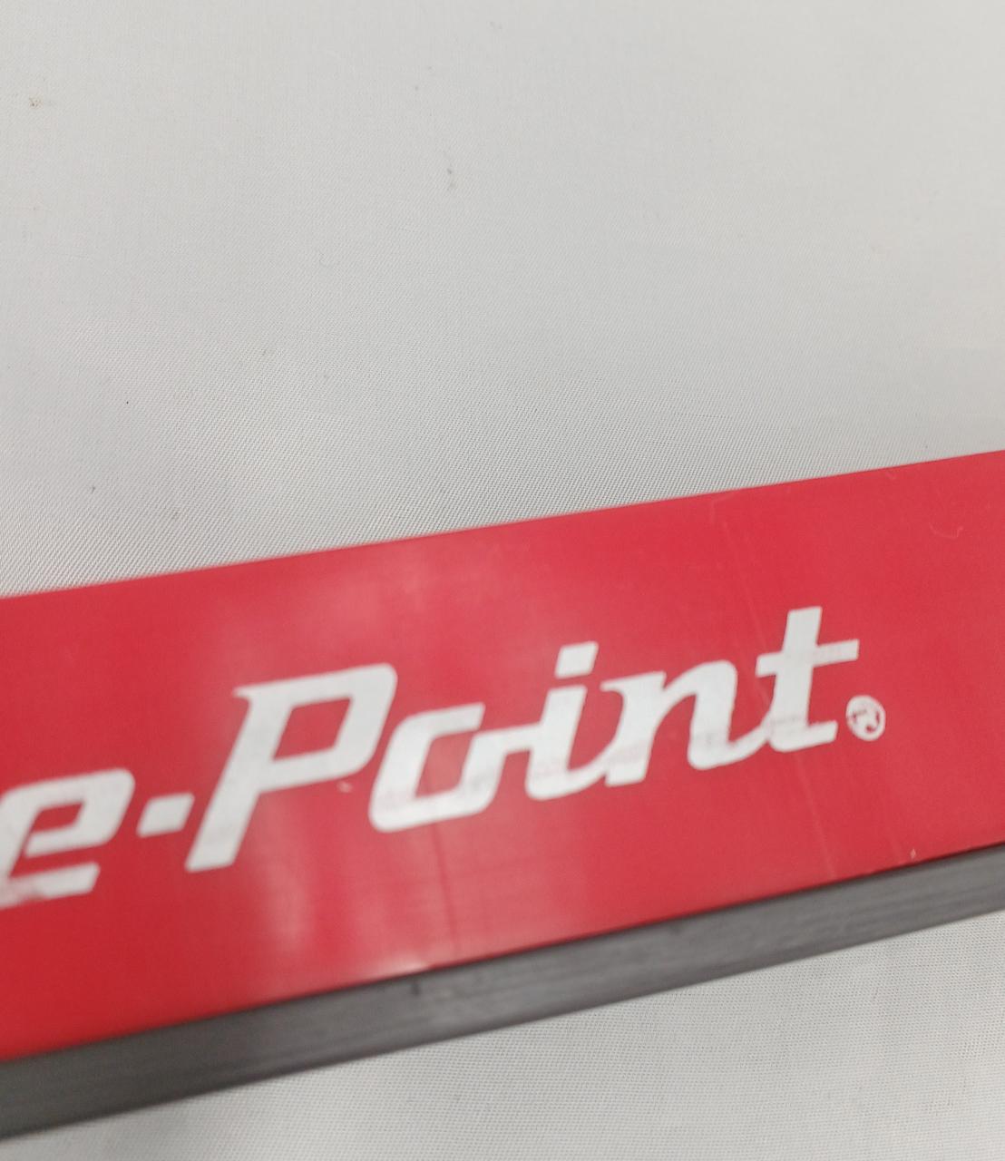 キズ、汚れ等あります。