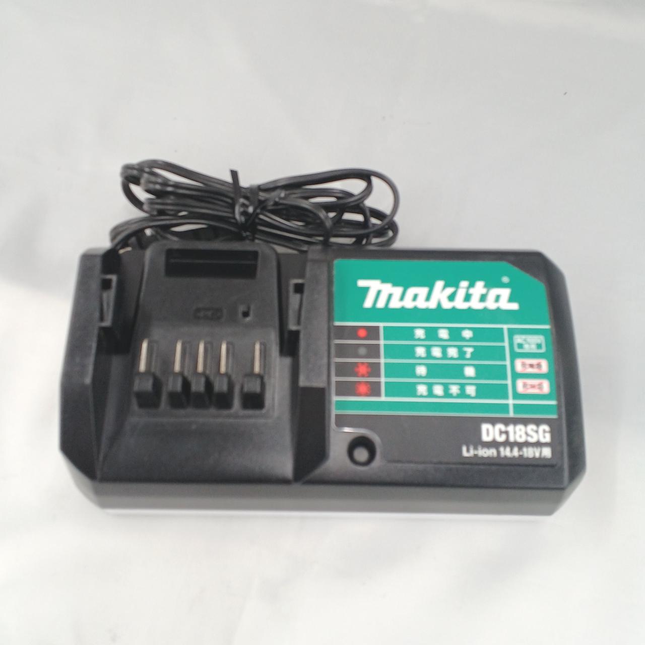 キズ、汚れ等あります。