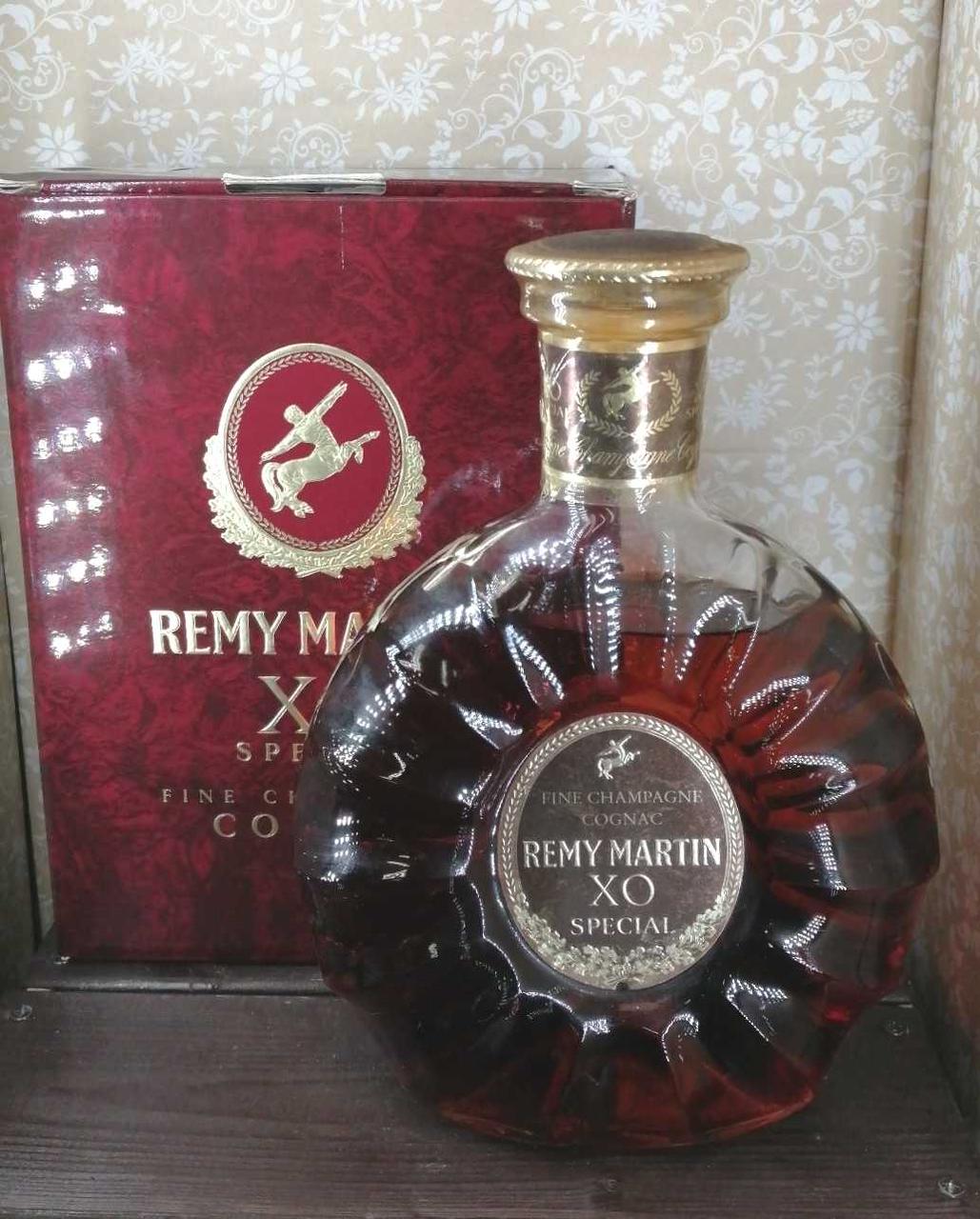 ボトル正面&箱