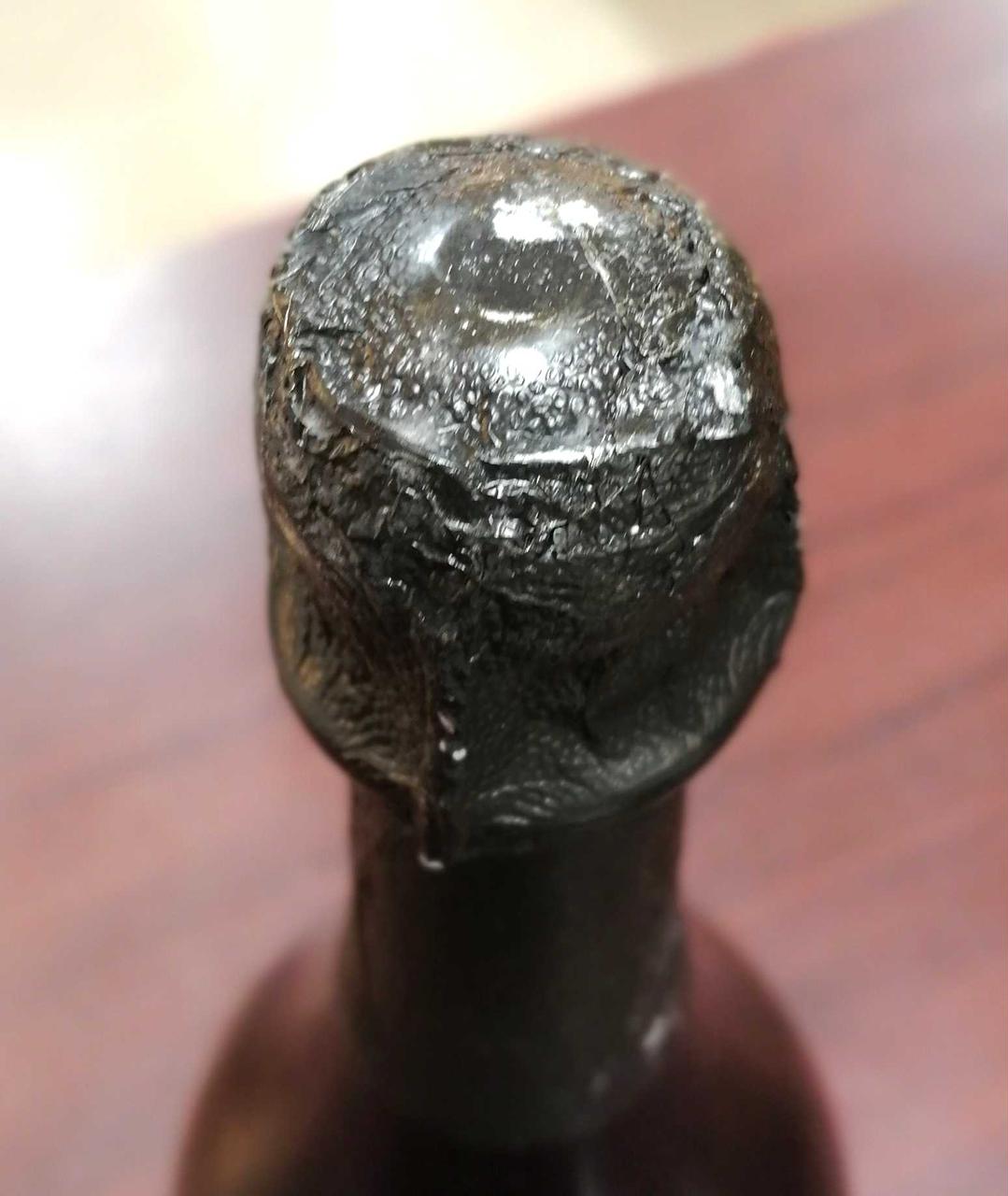 キャップシール。