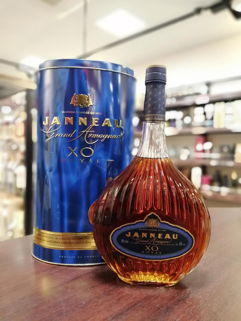 箱付き(缶もの)