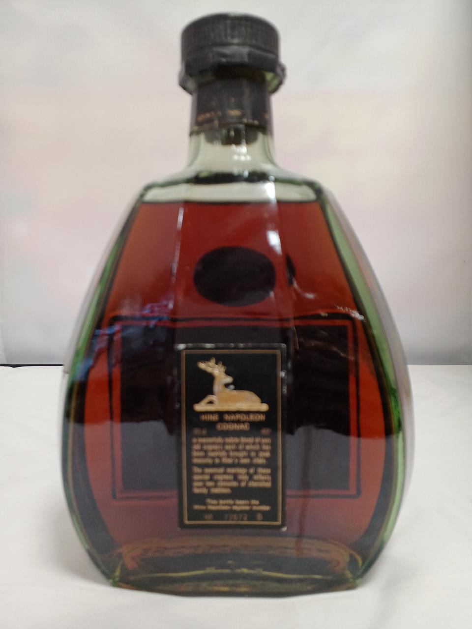 ボトル裏側の画像です。