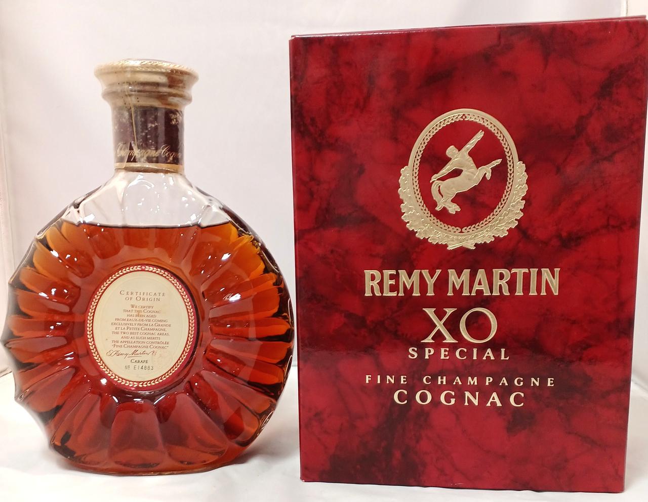 ボトル&外箱 背面