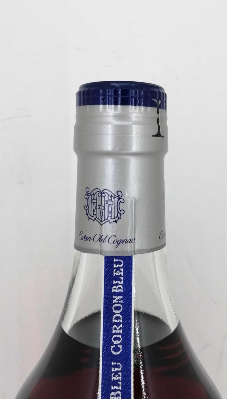 【未開封】MARTELL マーテル コルドンブルー 旧 フロスティボトル マーテル コルドンブルー 旧ボトル 700ml 箱付き | お酒買取エイブイ