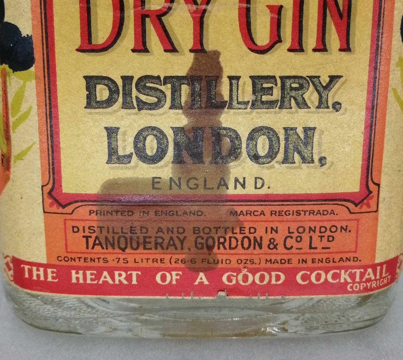 ラベル正面　汚れあり