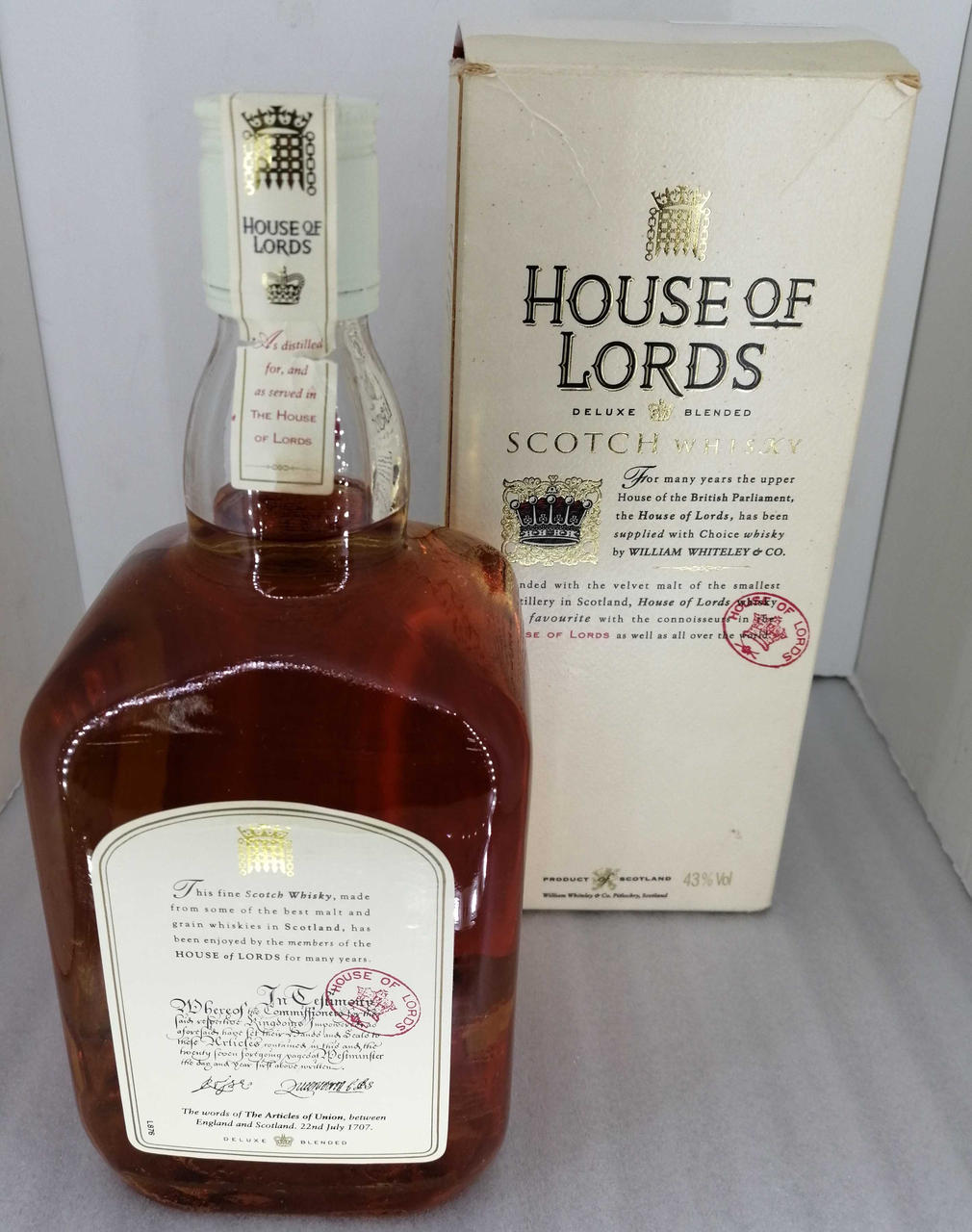 箱、ボトル背面