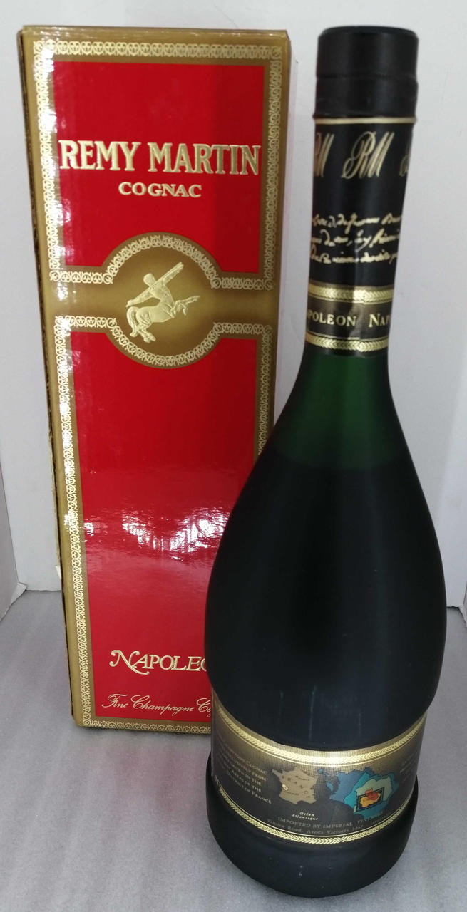 箱、ボトル背面