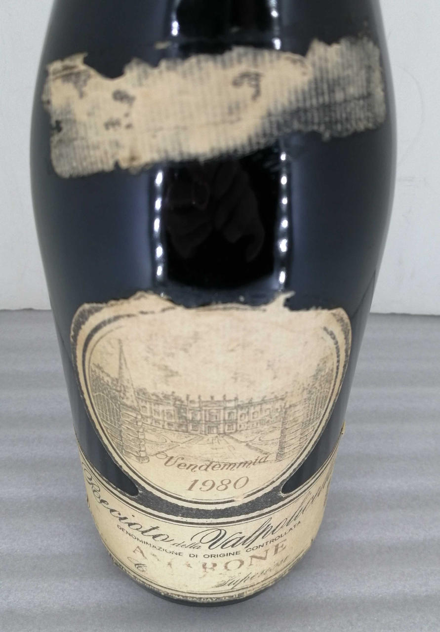 ラベルが劣化してます