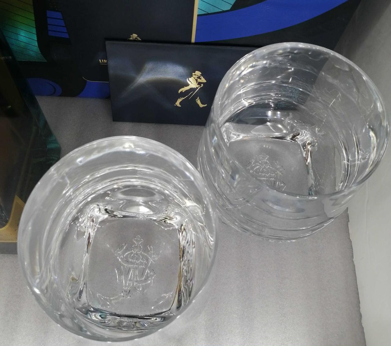 付属品、トップ