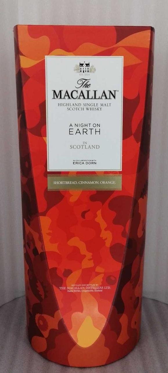 箱付きです。