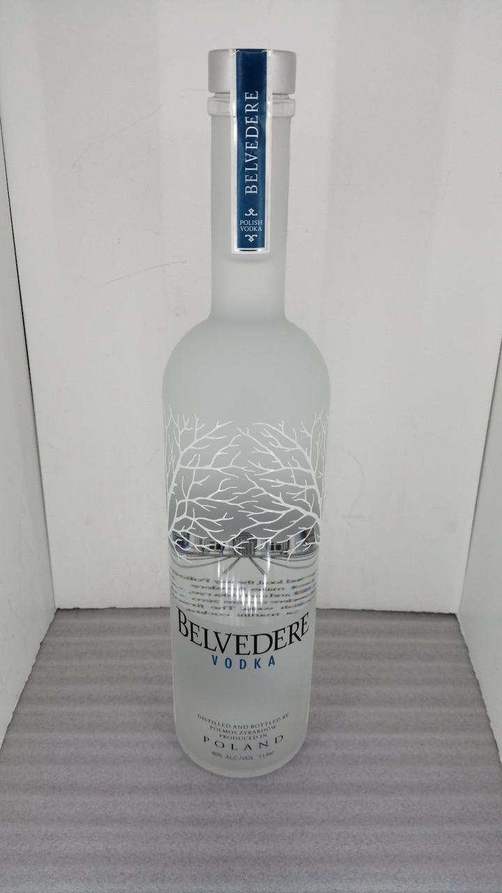 ベルヴェデール　高級ウォッカ　vodka Amazon.co.jp: ベルヴェデール ウォッカ シルバー リミテッド 40