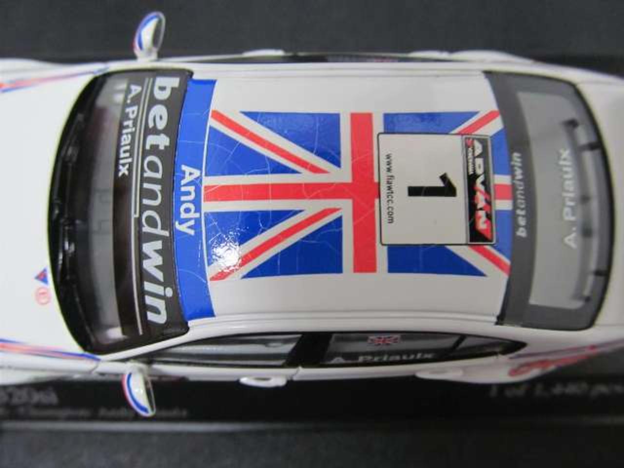 デカールにヒビあり