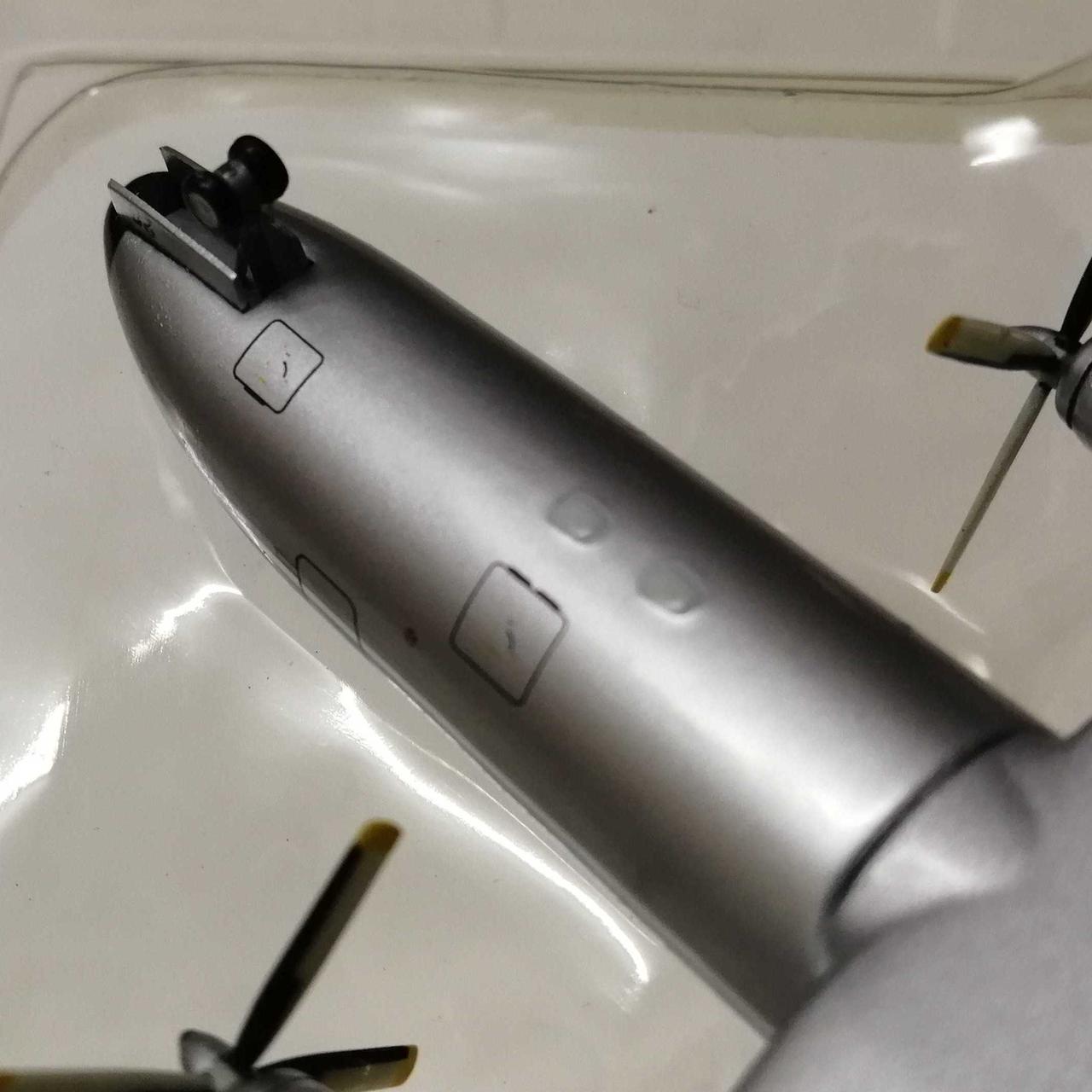 機体裏面キズ有