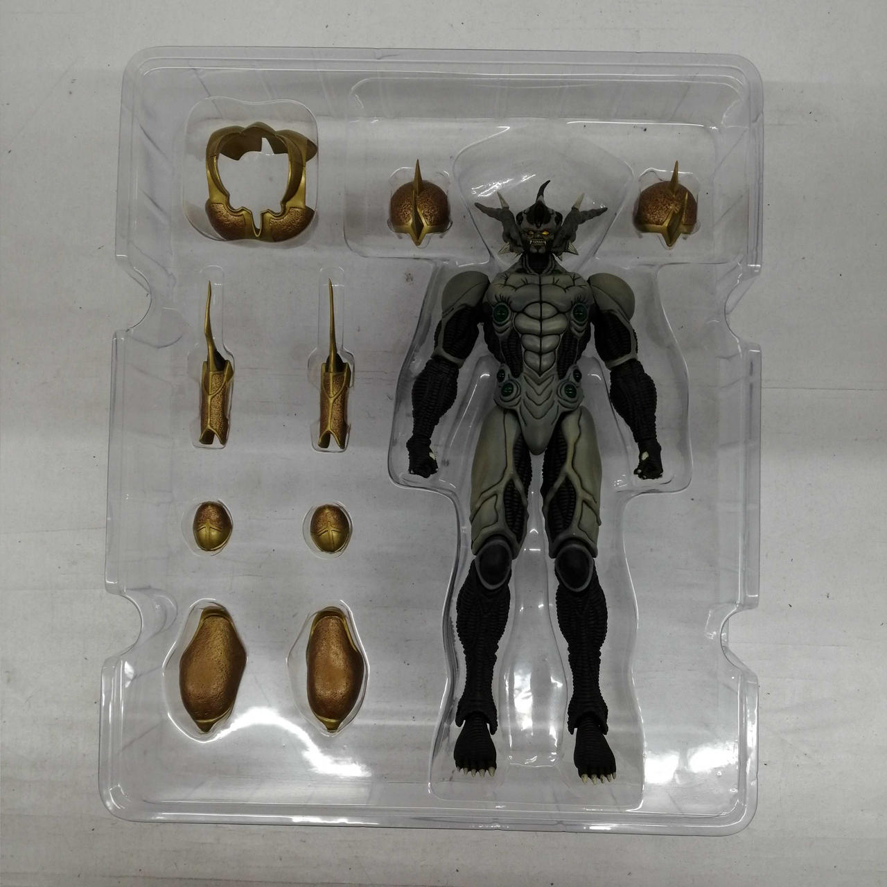 本体に色褪せ有