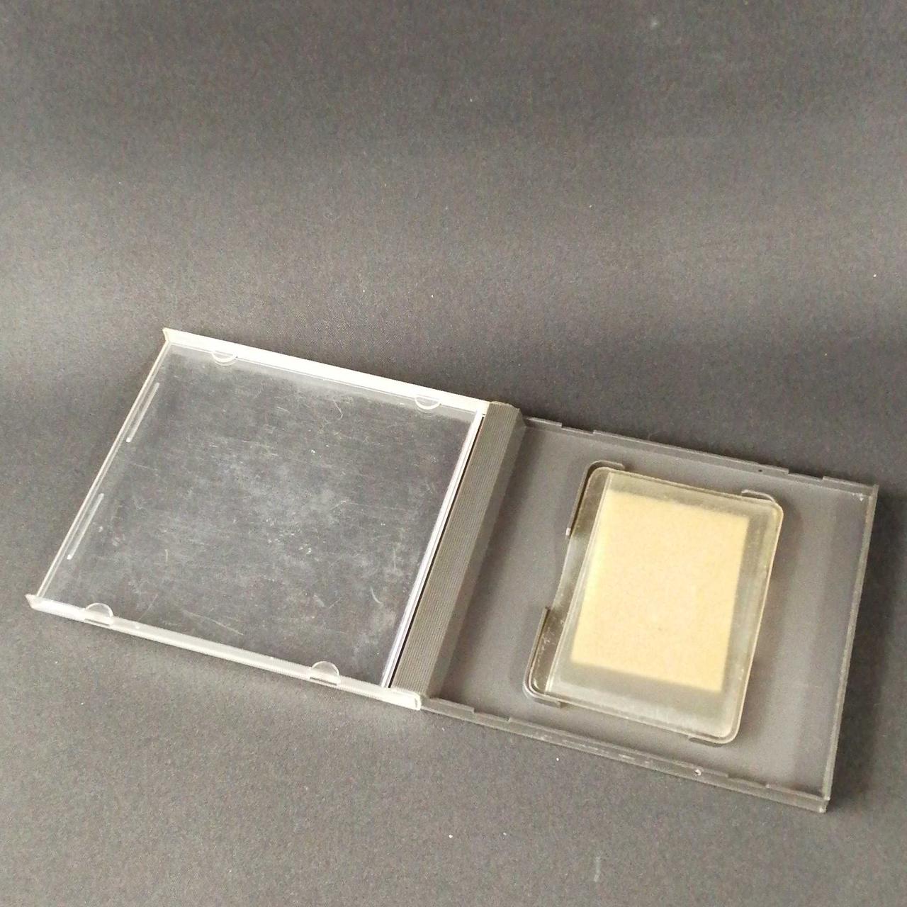 ケース、内袋に擦れ、汚れがあります