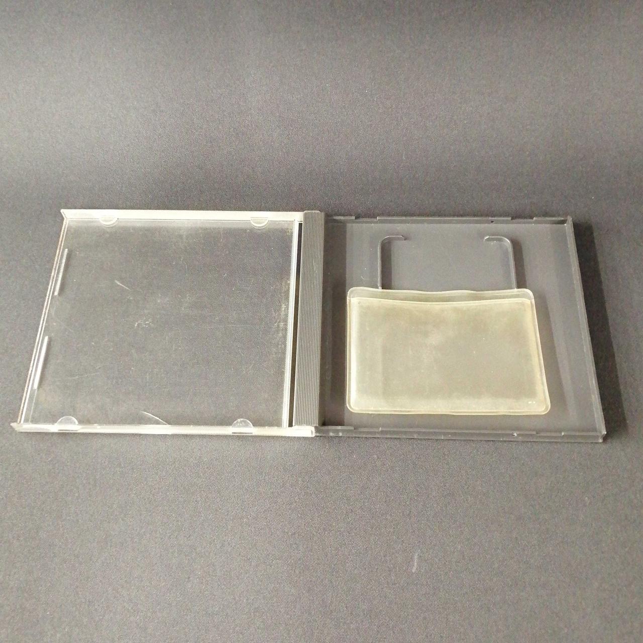 ケース、内袋、擦れ、汚れ、傷みがあります