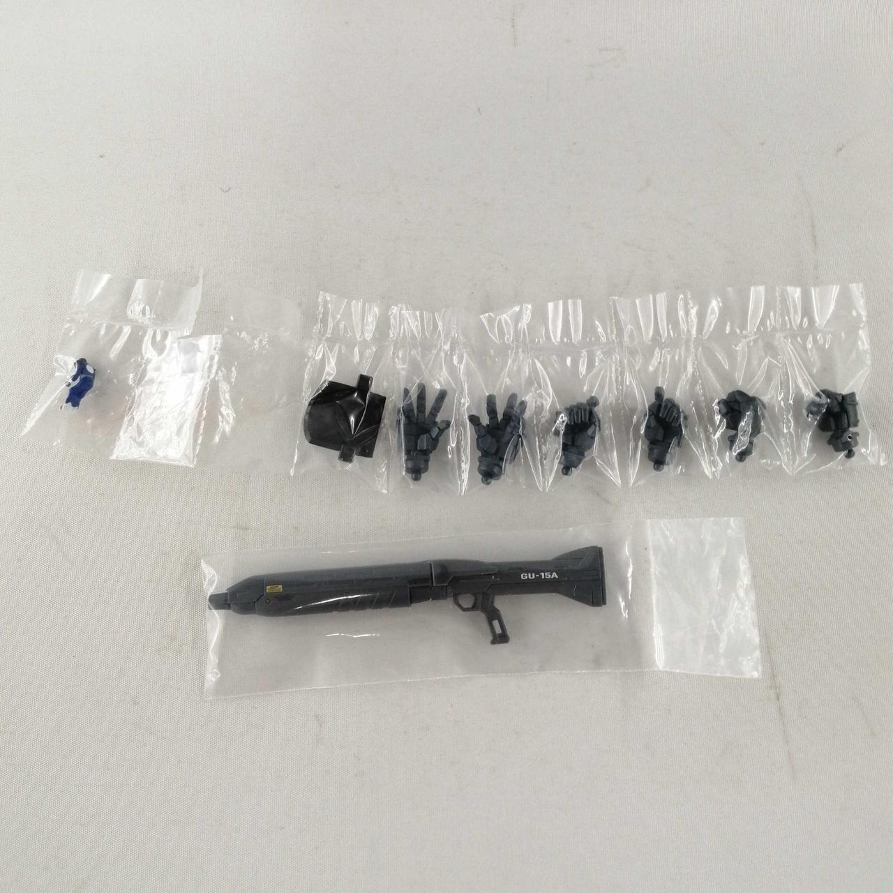 パイロット2体はコクピットに乗ってます