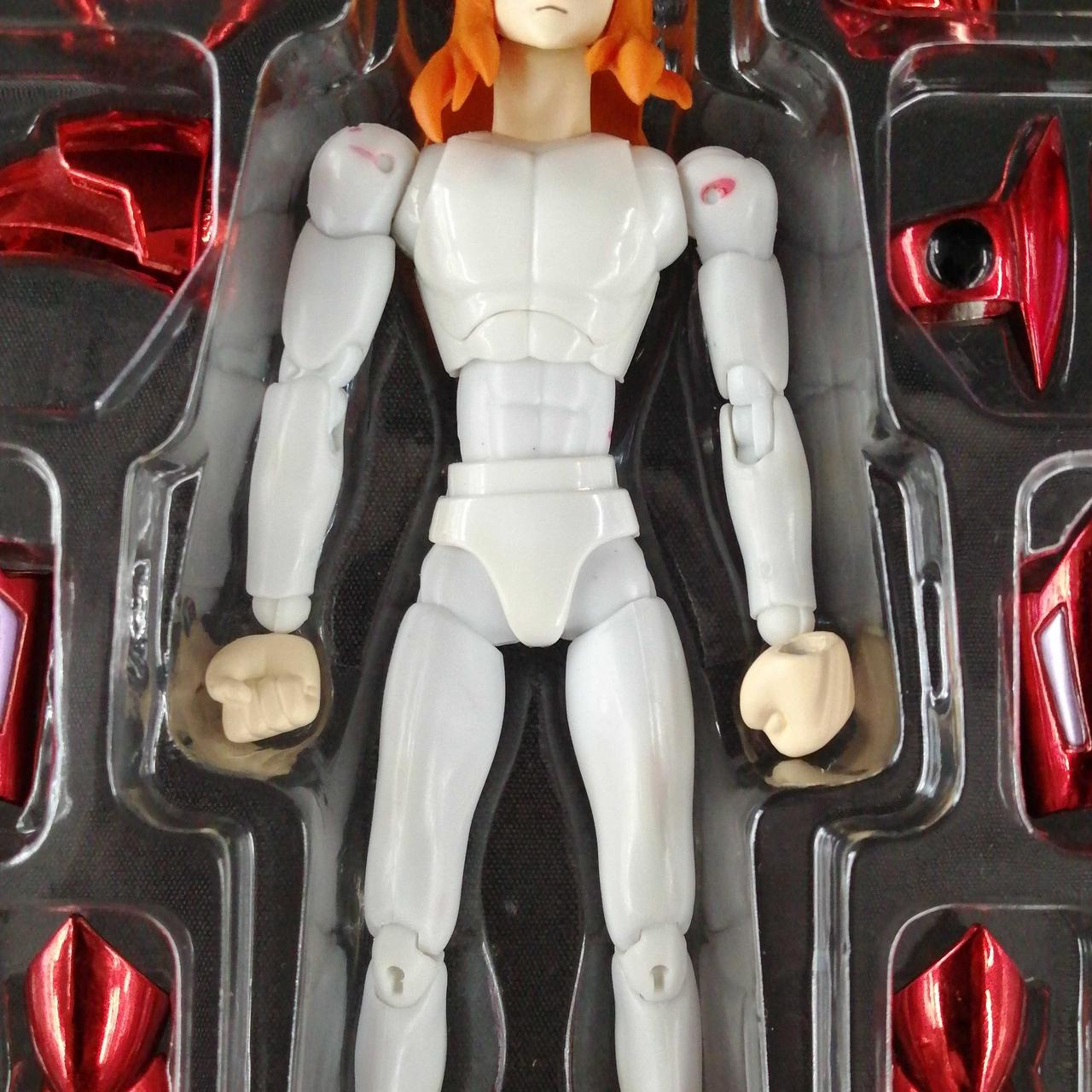 色移り、色あせがあります。