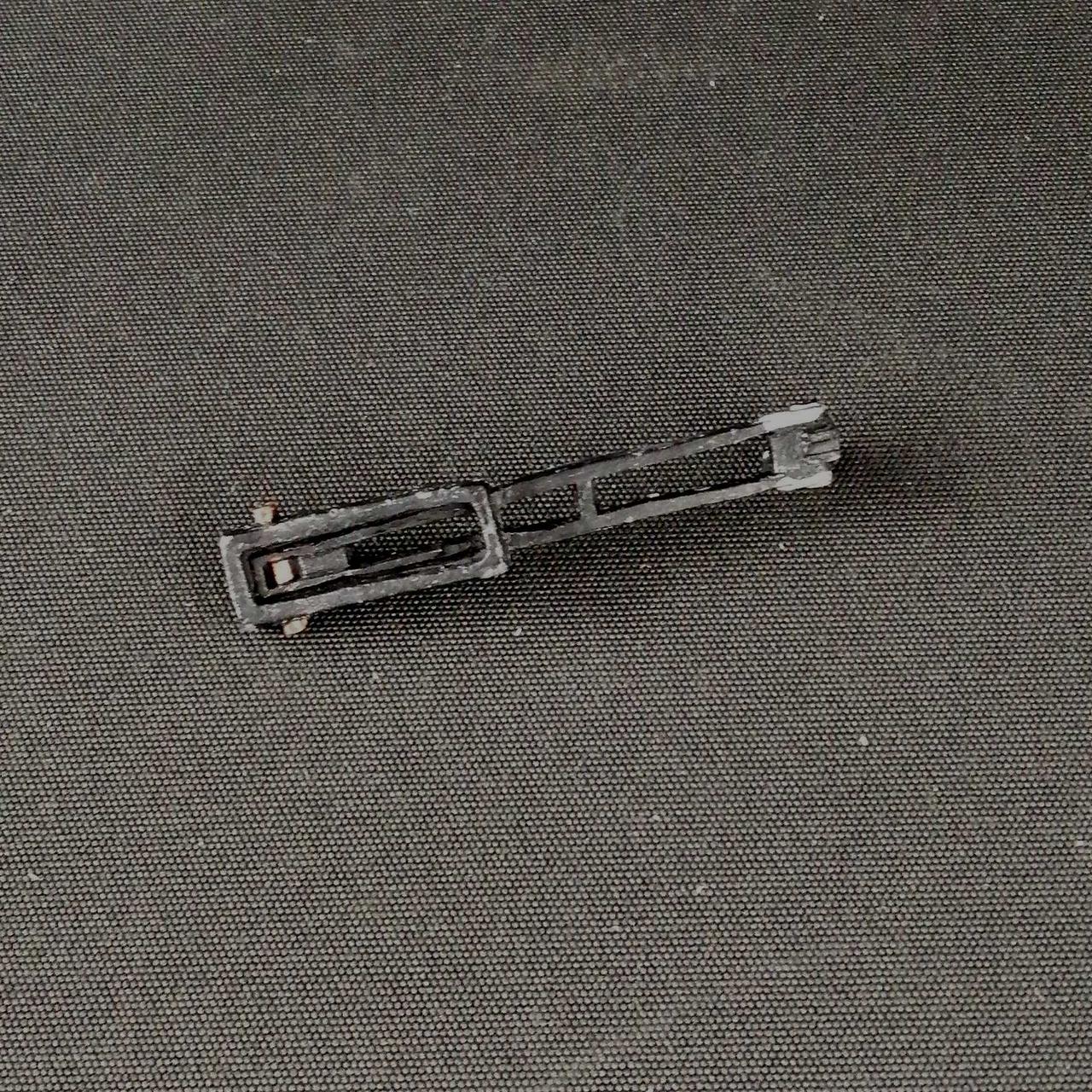 一部パーツが外れています