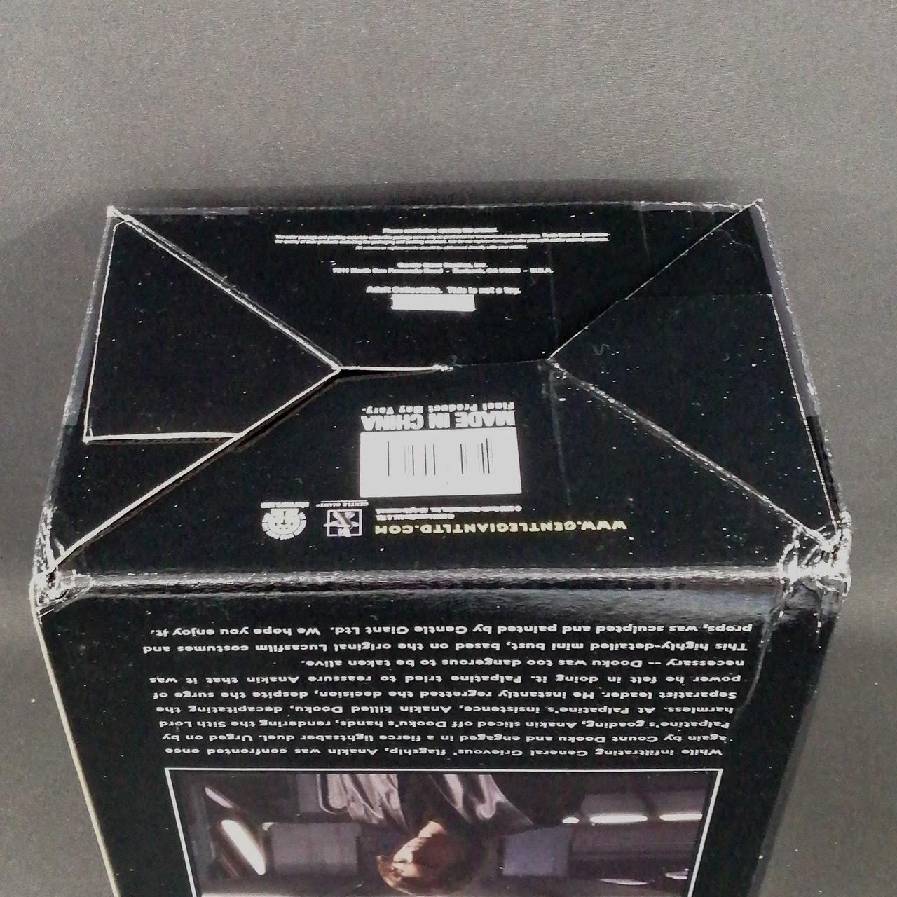 外箱に傷みがあります