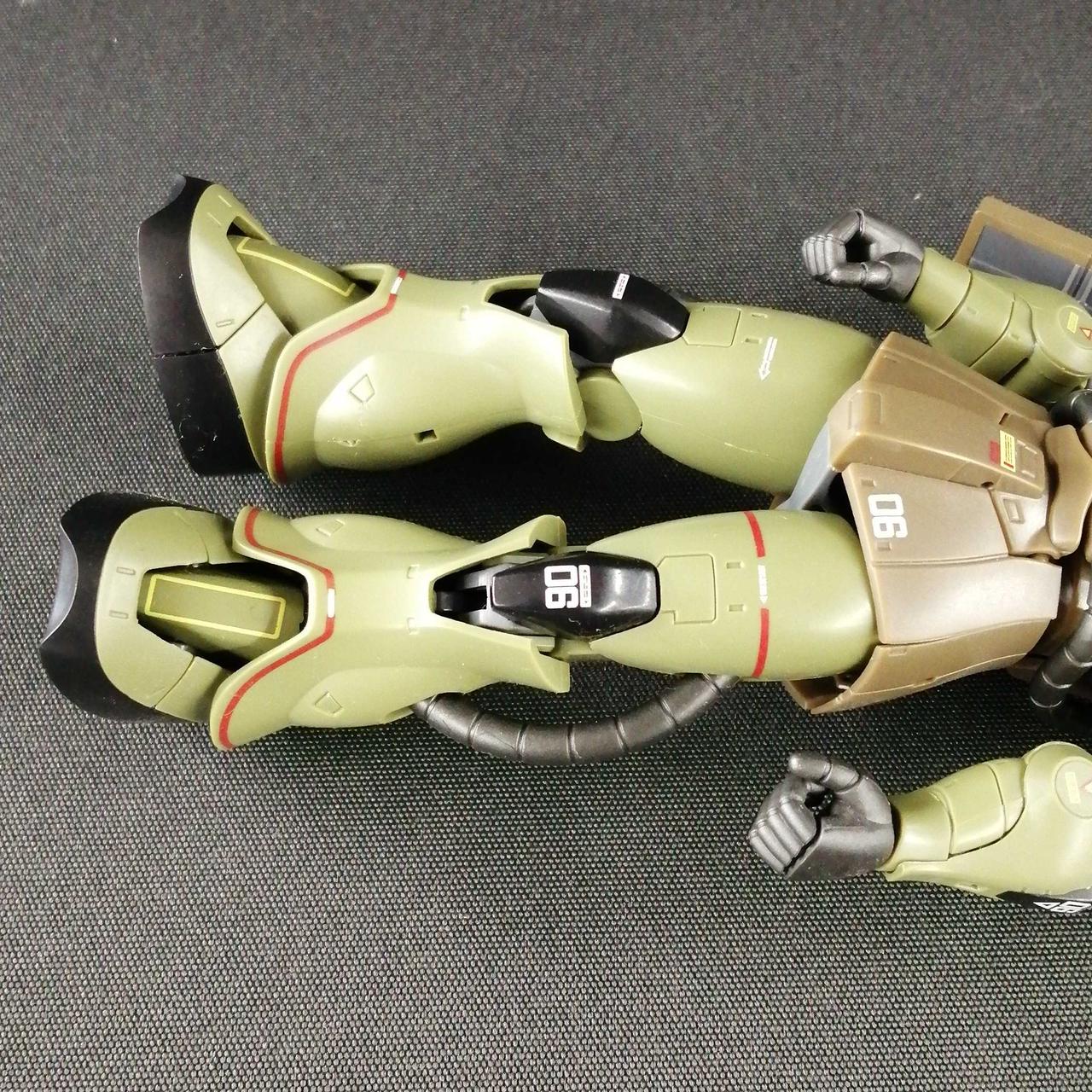 膝関節が少し緩く感じます