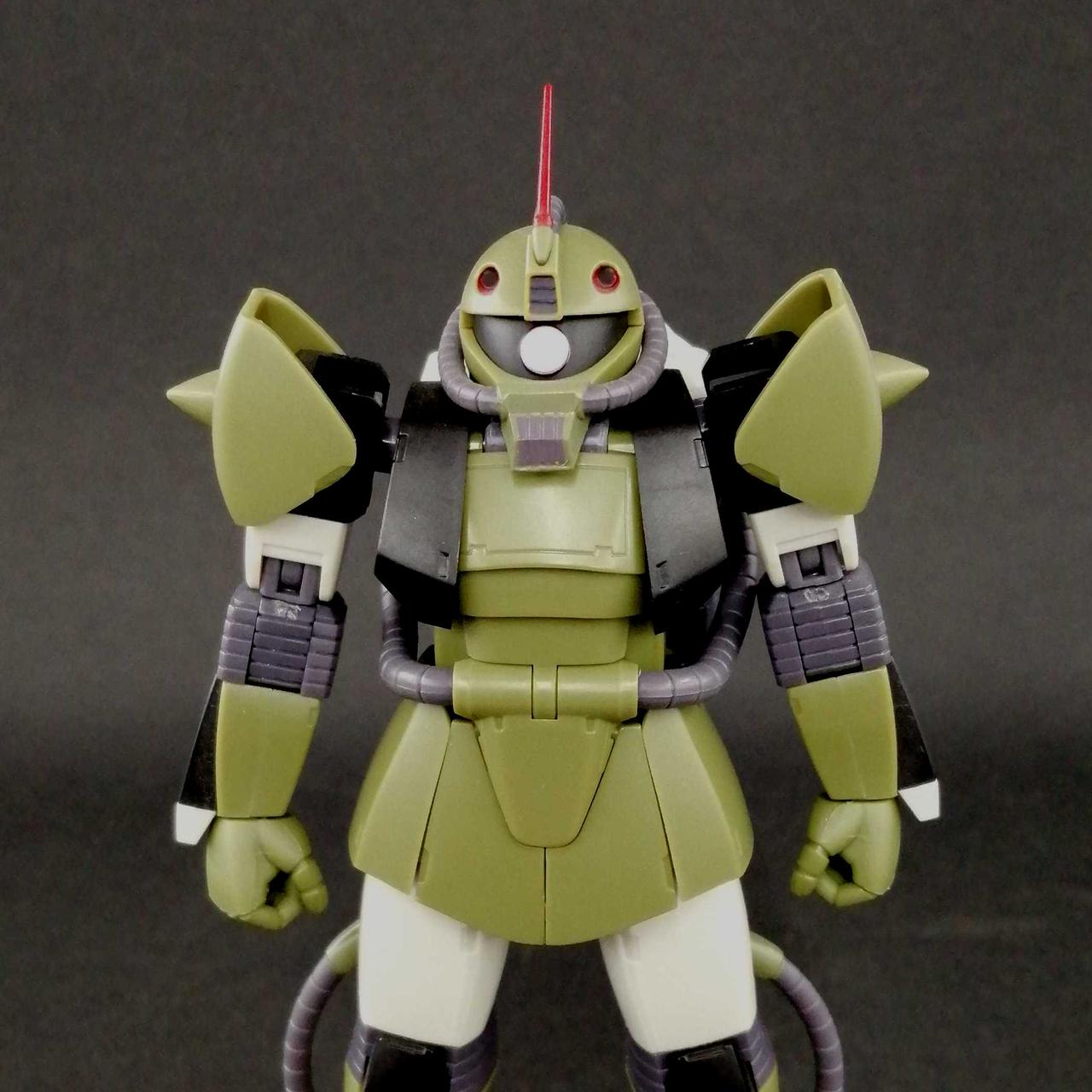 肩アーマーが開きやすくなっています