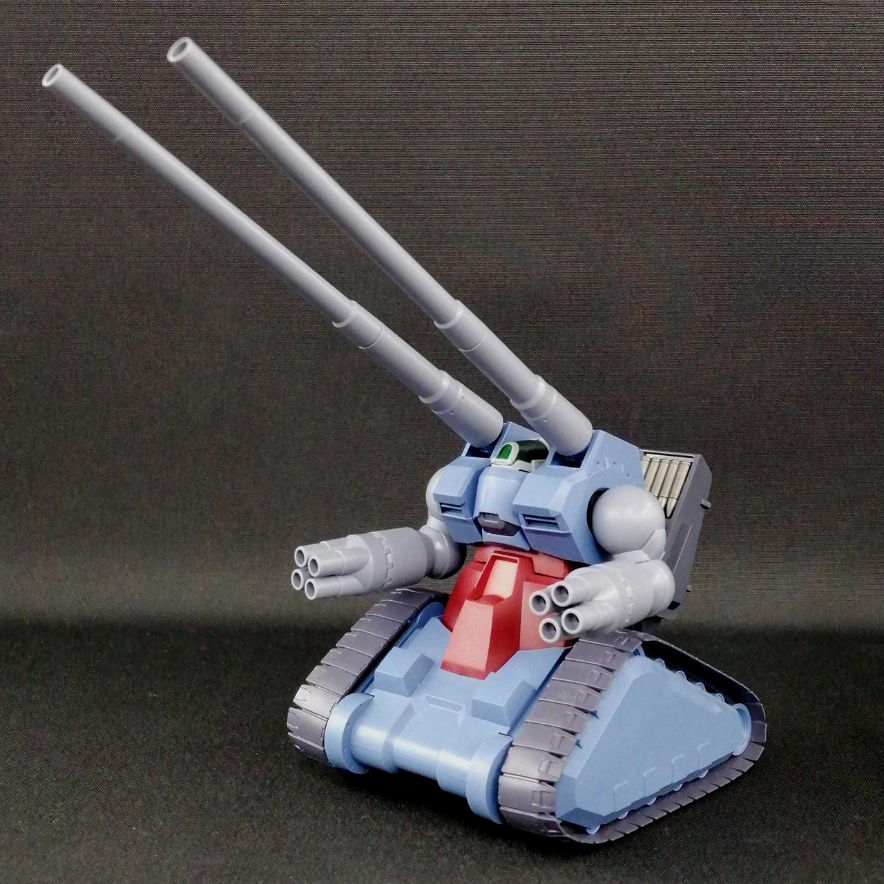 関節に緩みはなく、自立します