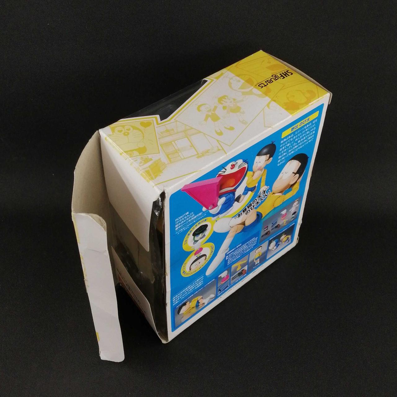 開封品　外箱、傷みがあります