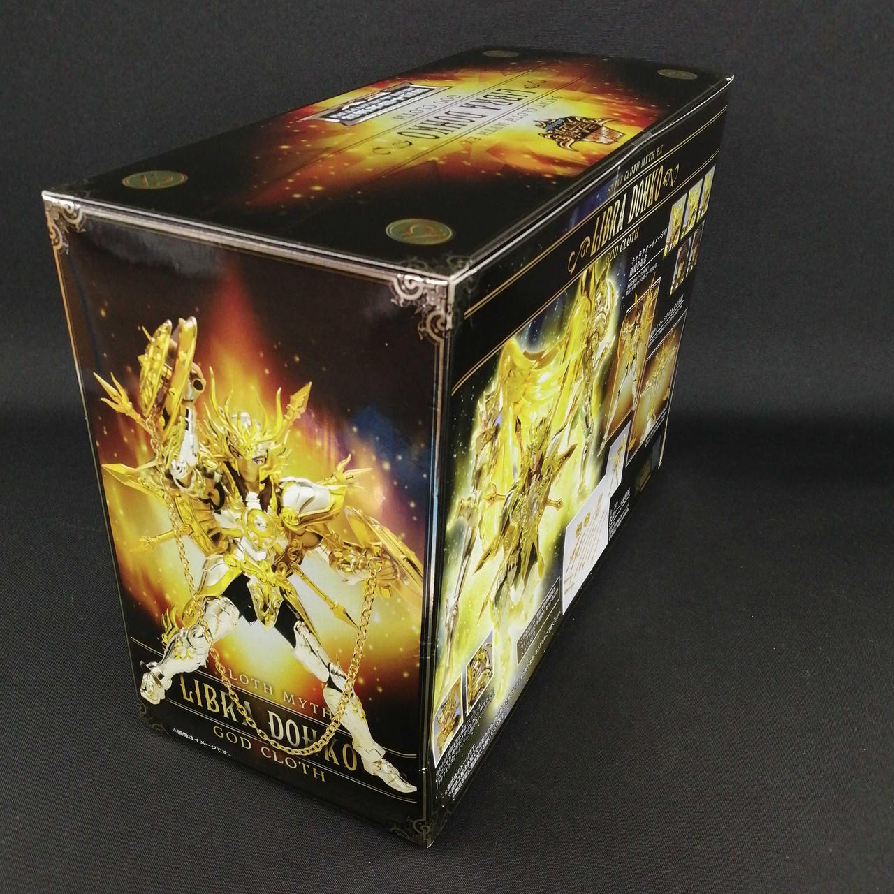 外箱が潰れています