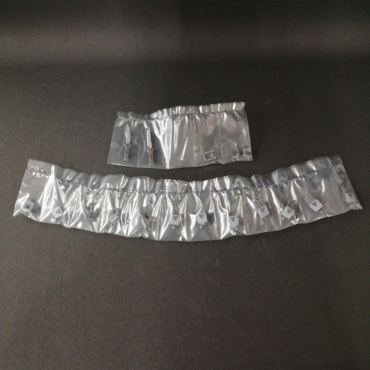 パーツ未開封。