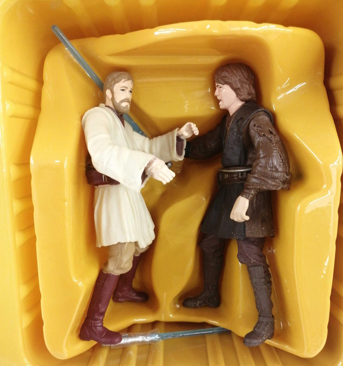 フィギュア劣化、汚れあります。