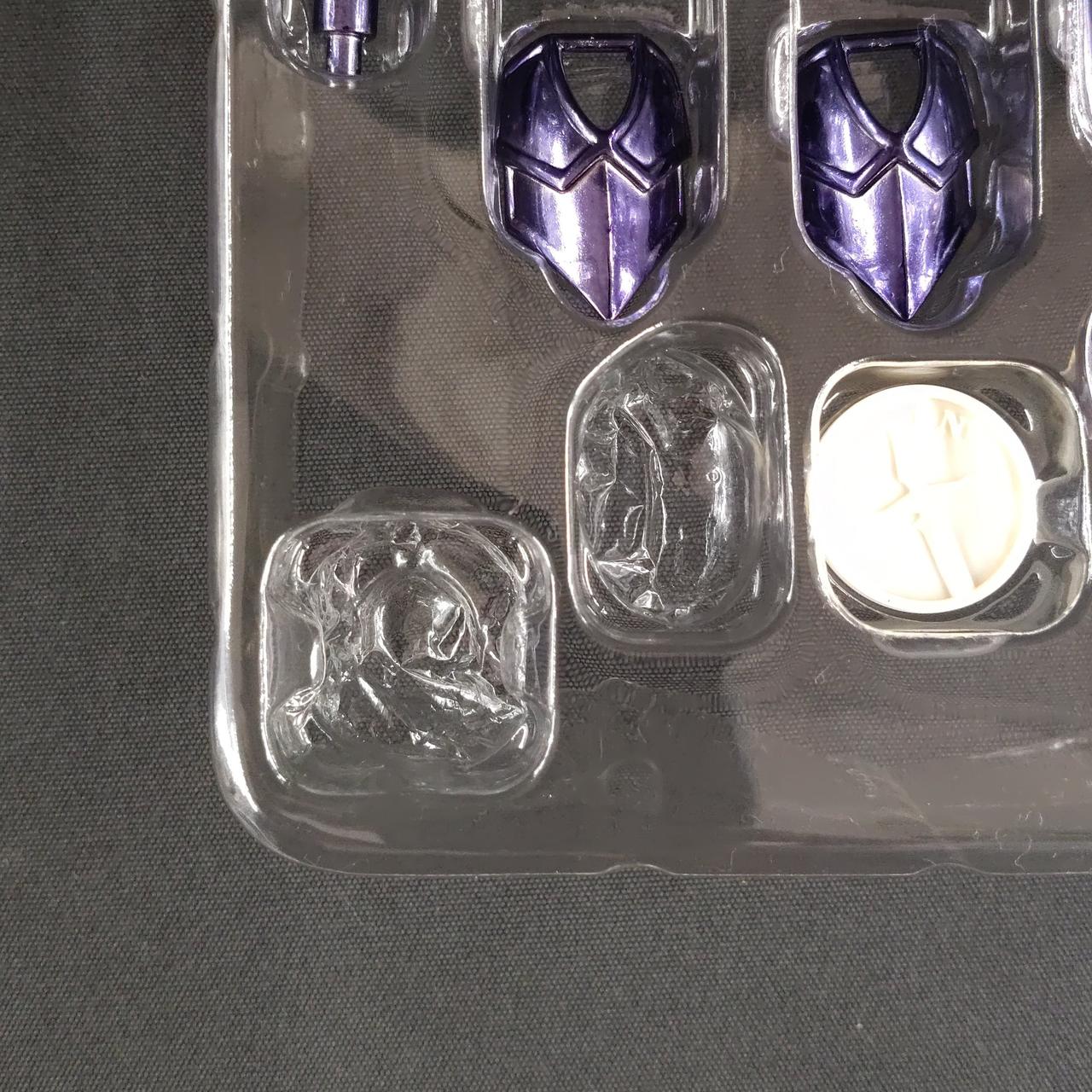 宝玉、宝玉台座ありません