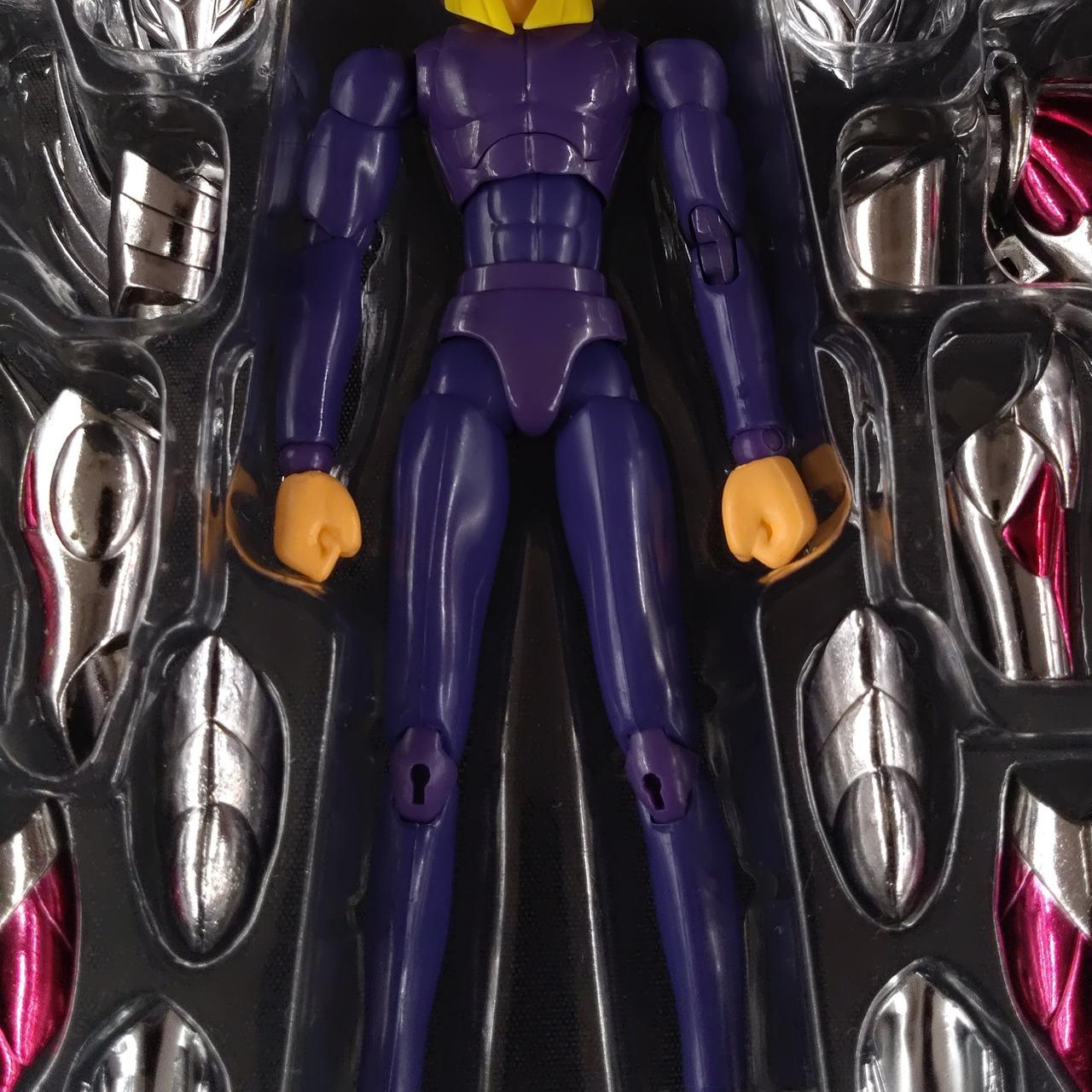 ベタつき、色移りがあります