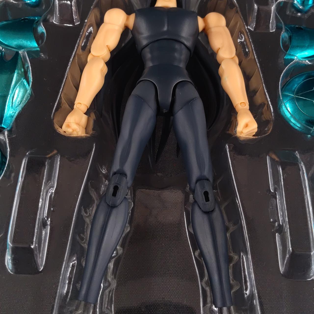 素体パーツに傷み、色移りがあります