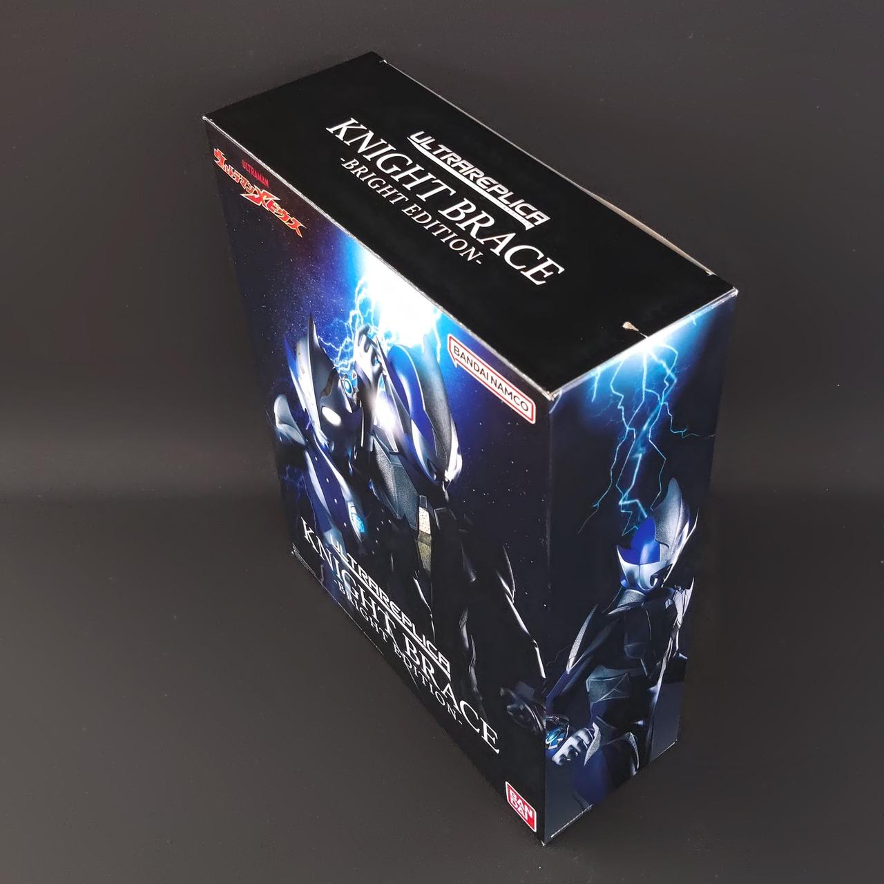 外箱、傷みがあります