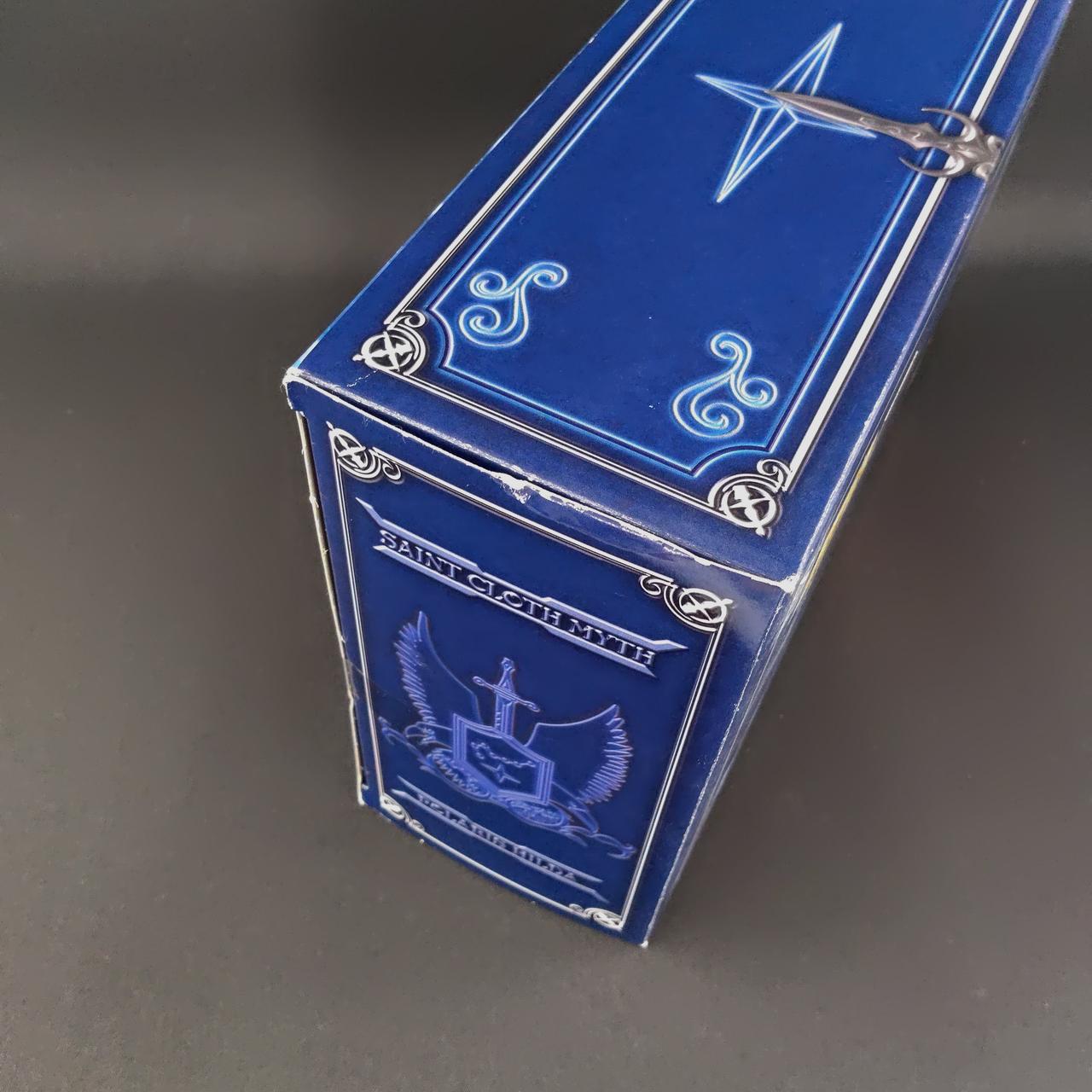 外箱に傷みがあります