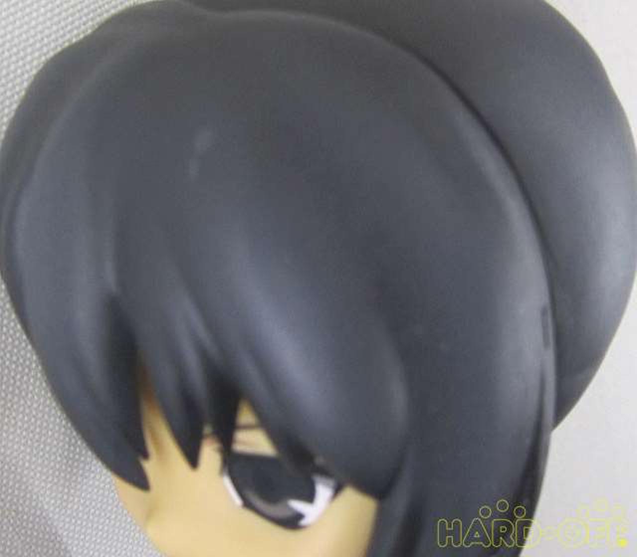 前髪付近に汚れがあります