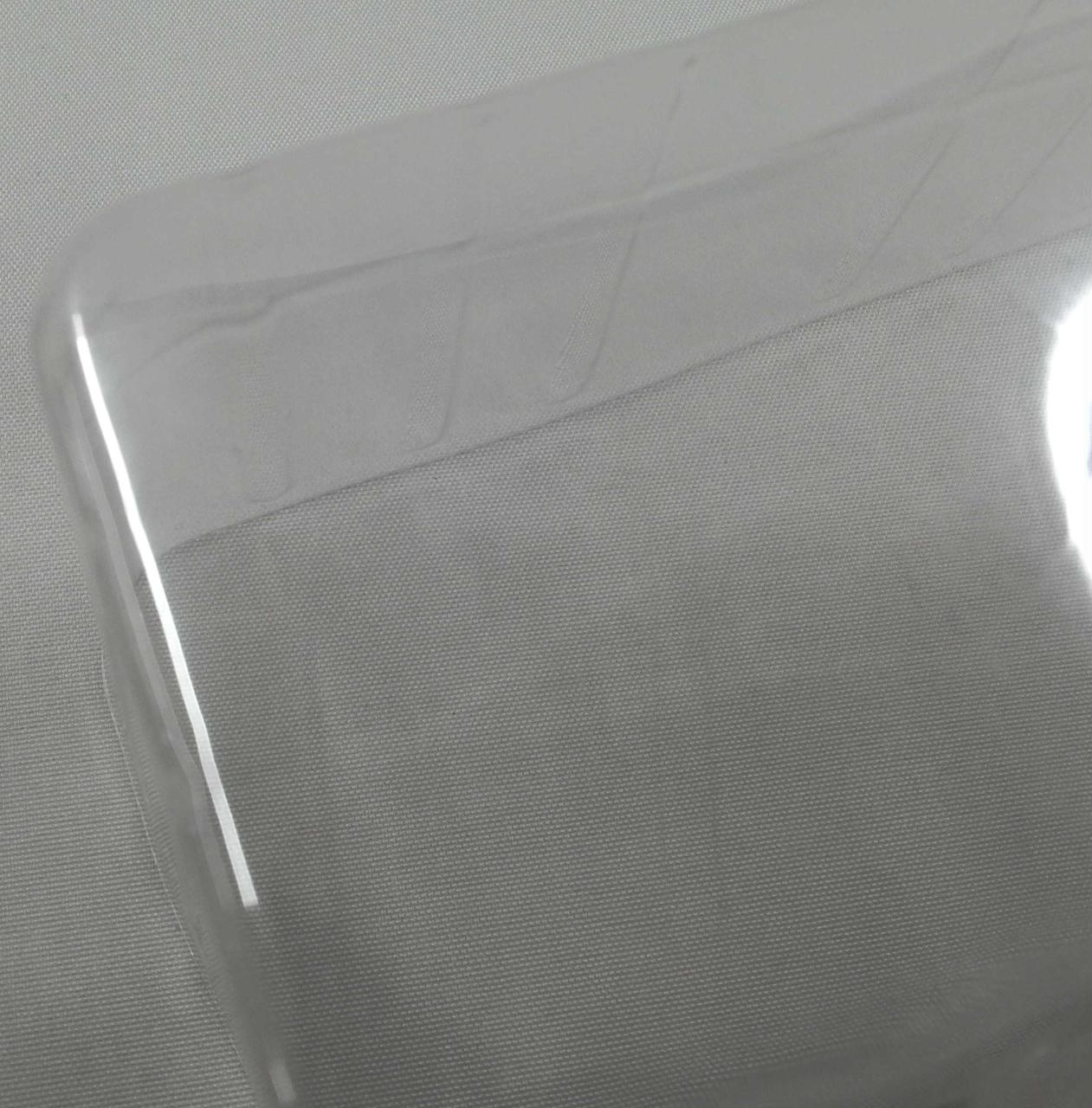 僅かにブリスターキズ有