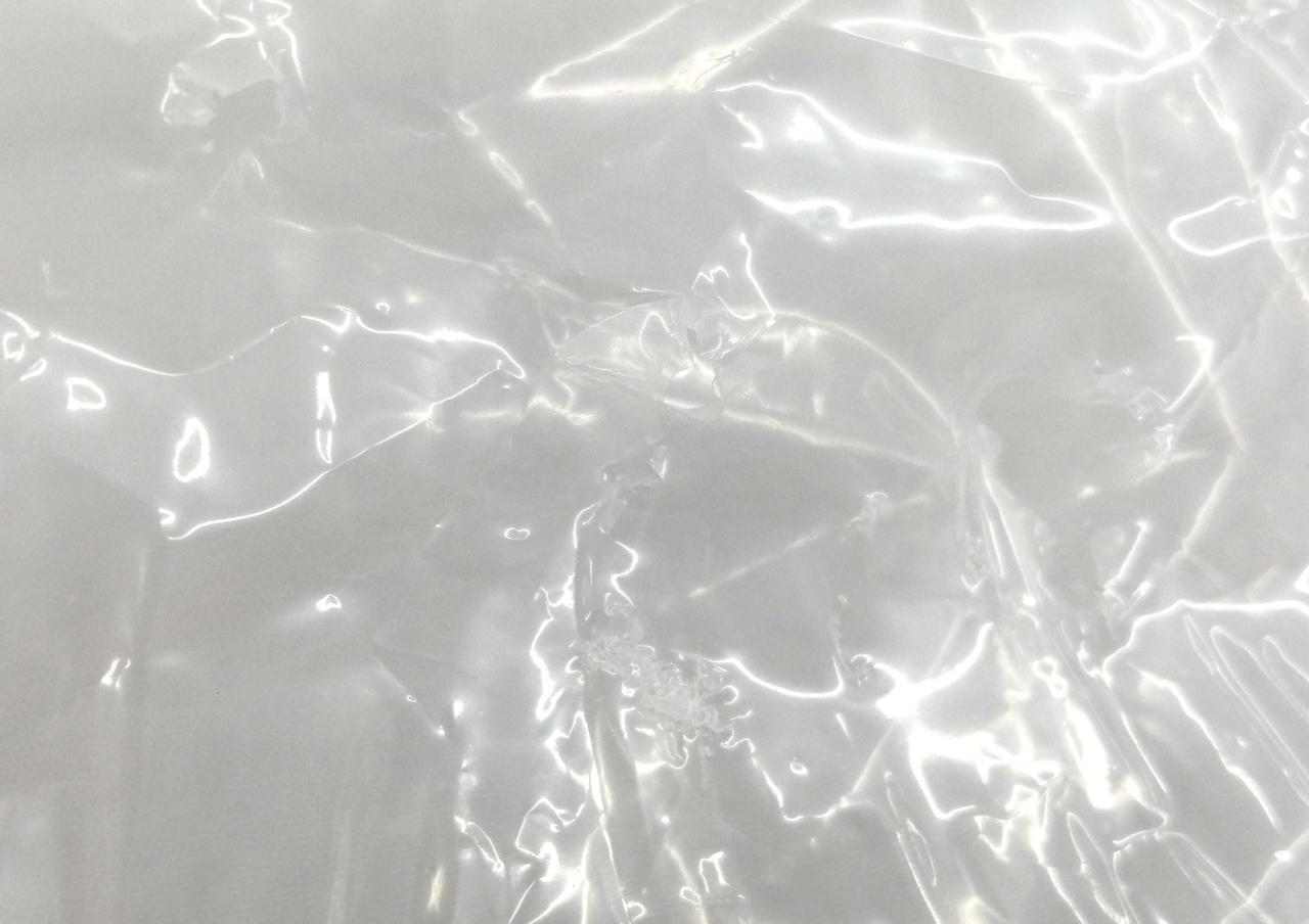 角突き破りによる袋一部破れ有