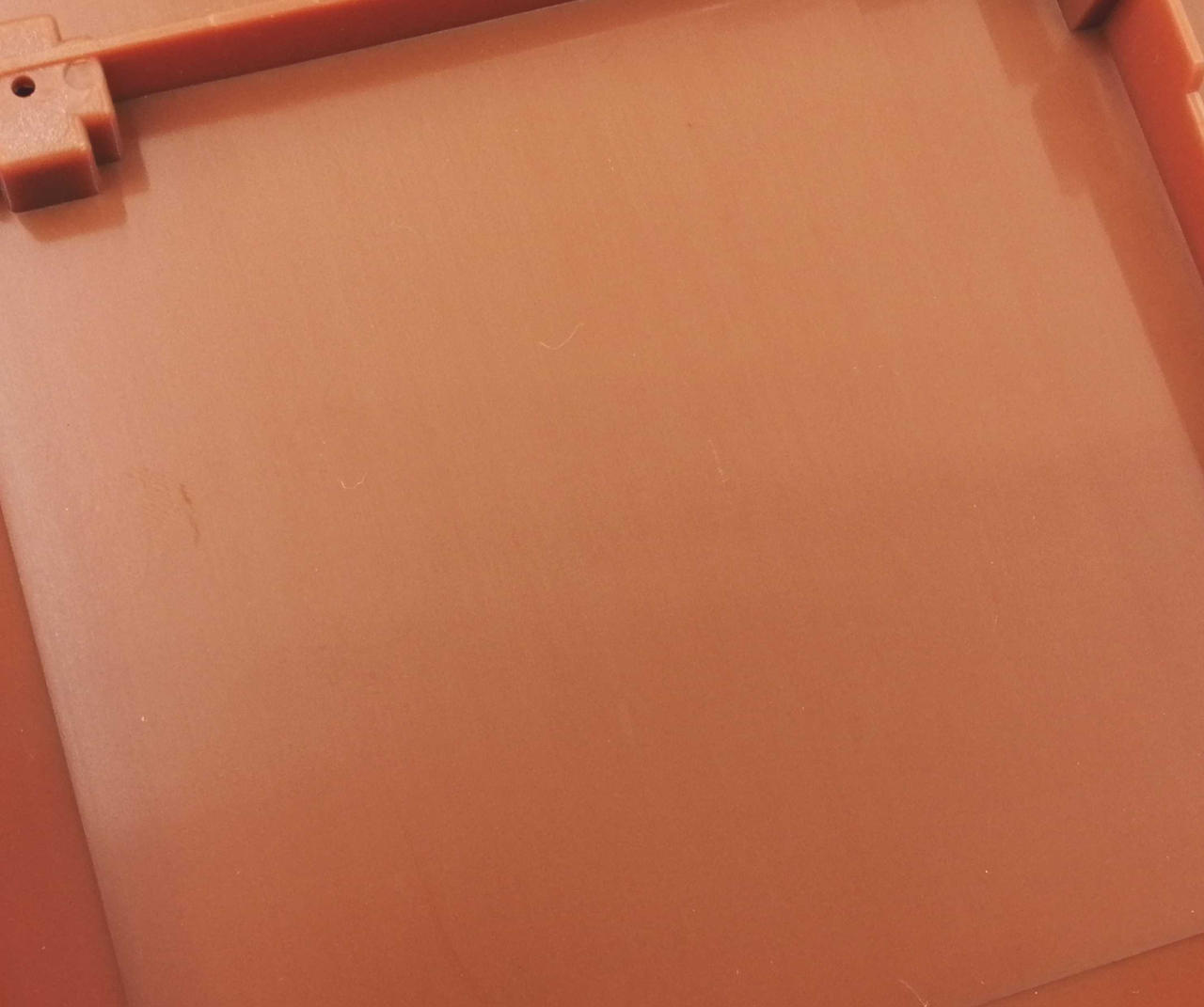 台座裏面擦れキズ有