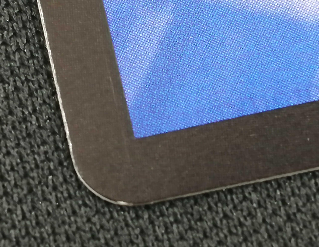 裏面左下角白欠け有