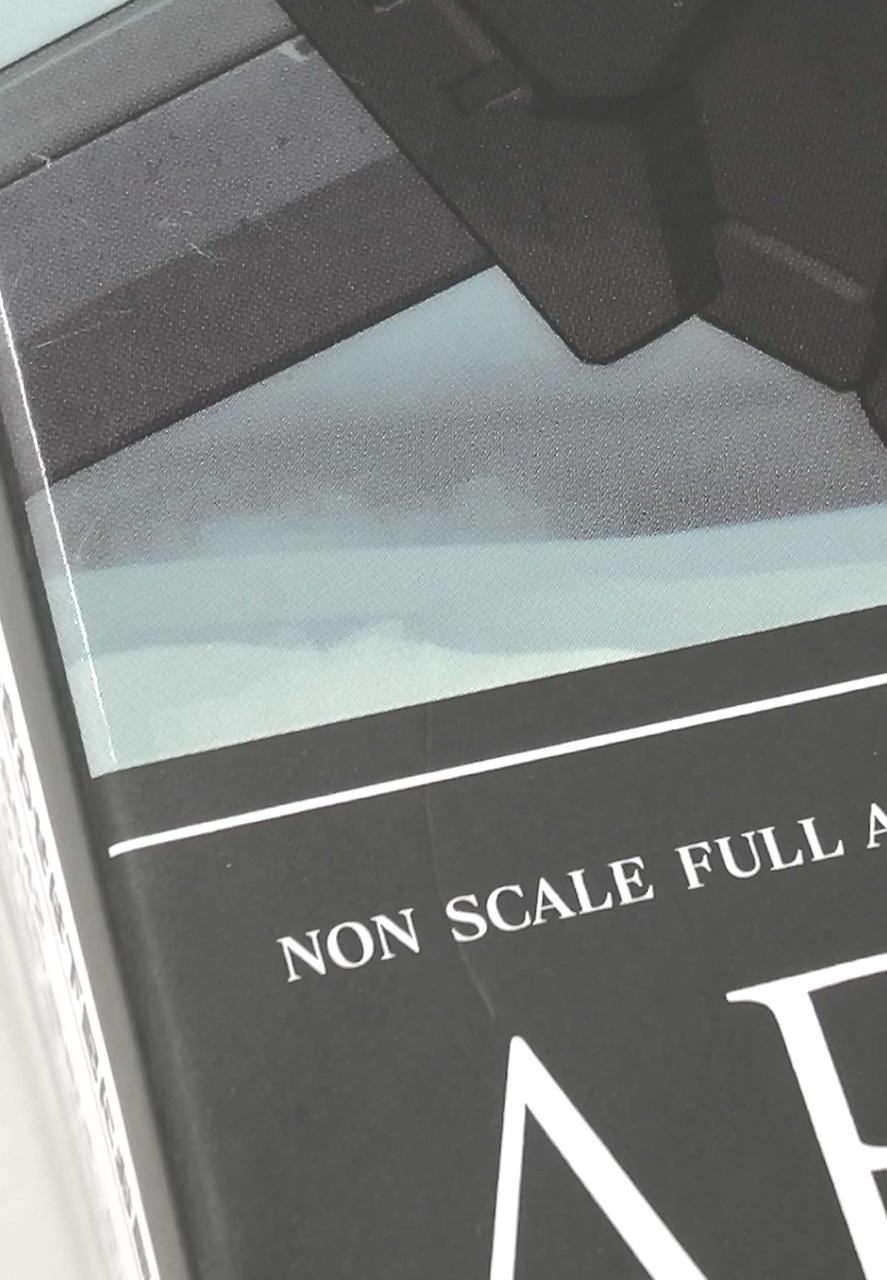 僅かに箱キズ有