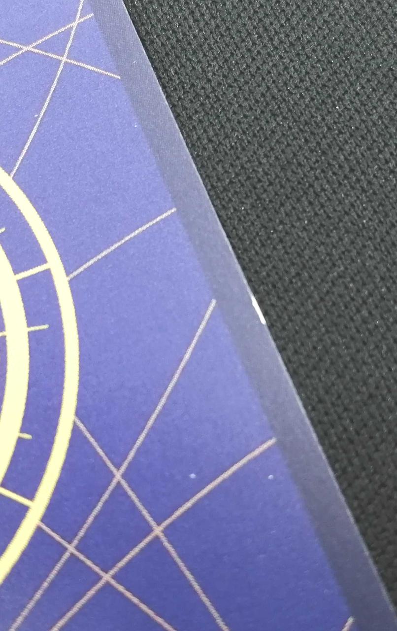 大きな白欠け・キズ有