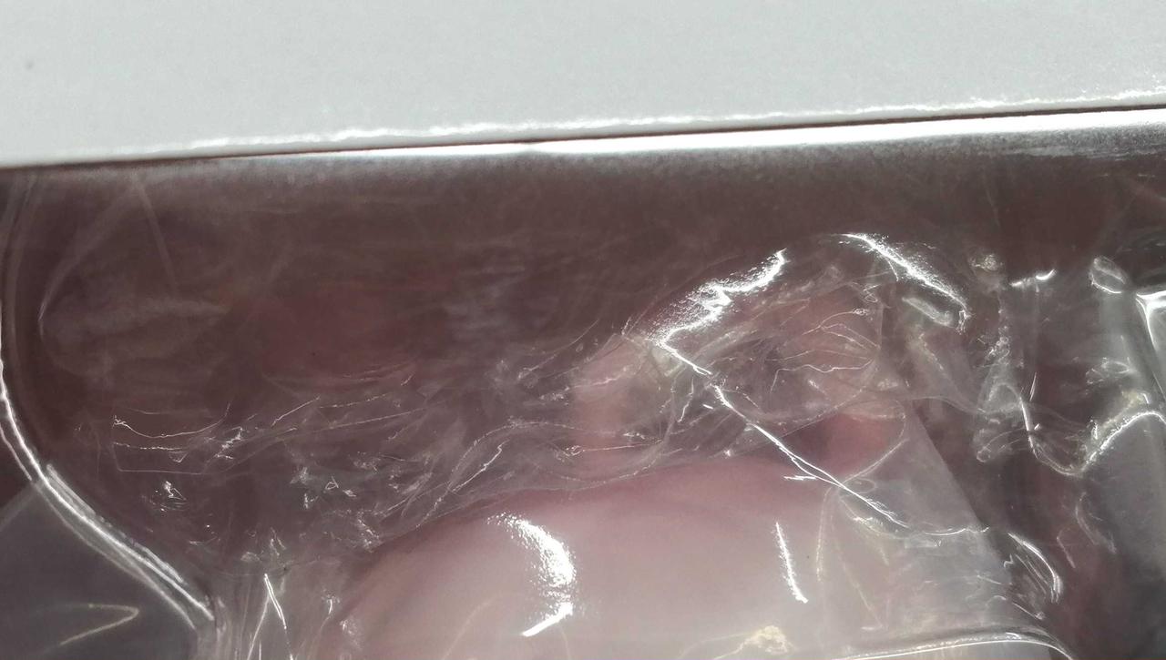 僅かに箱キズ有